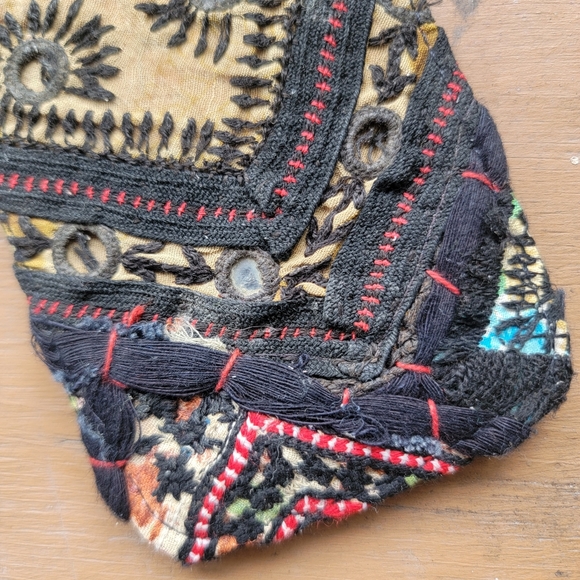 🌎👽 Free People Boho Embroidered Repurposed vtg banjara hippie Wallet card case - Picture 12 of 16